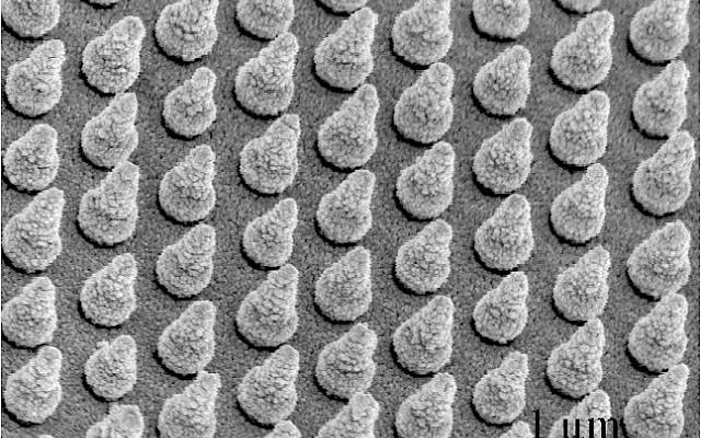 Nanoconi di silicio per produrre idrogeno pulito