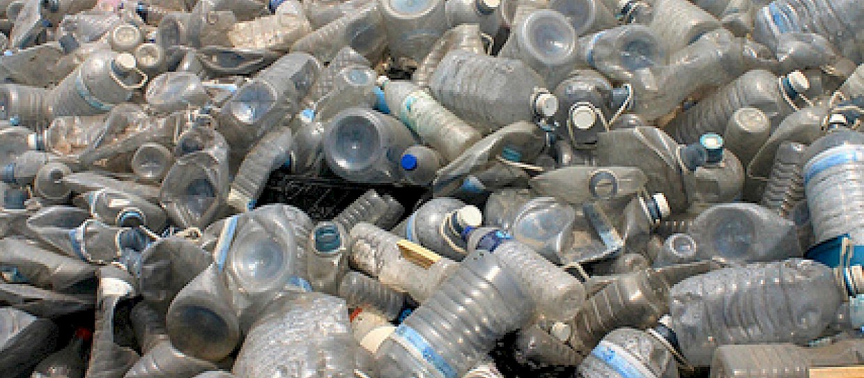 Come trasformare i rifiuti di plastica in energia verde