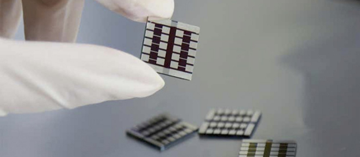 La sostanza chimica che rende piccanti i peperoncini aumenta efficienza celle solari