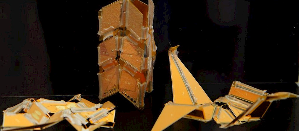 Robot origami in 3D che si muovono senza motori né ingranaggi